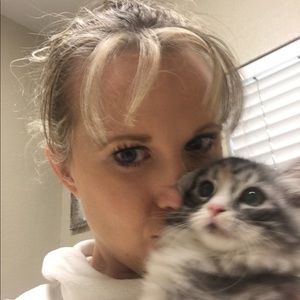 Meet your Posher, Jaye